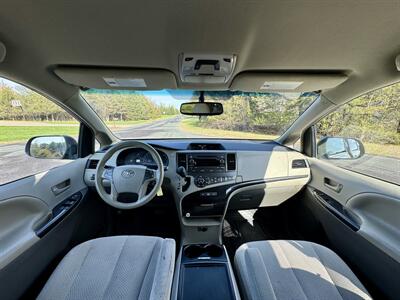 2014 Toyota Sienna LE 8-Passenger   - Photo 17 - Andover, MN 55304