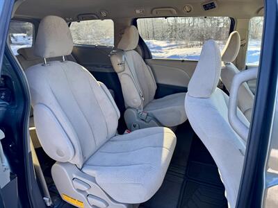 2014 Toyota Sienna LE 8-Passenger   - Photo 14 - Andover, MN 55304