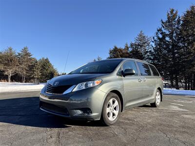 2014 Toyota Sienna LE 8-Passenger Van
