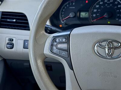 2014 Toyota Sienna LE 8-Passenger   - Photo 19 - Andover, MN 55304