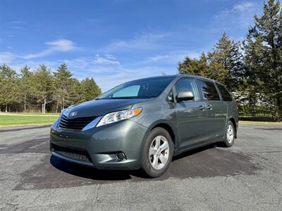 2014 Toyota Sienna LE 8-Passenger Van