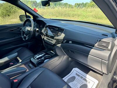 2021 Honda Pilot Black Edition   - Photo 19 - Andover, MN 55304