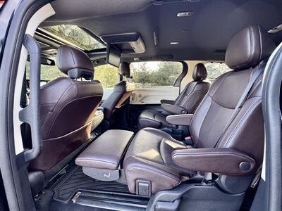 2022 Toyota Sienna Platinum 7-Passenger   - Photo 10 - Andover, MN 55304