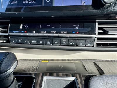 2022 Toyota Sienna Platinum 7-Passenger   - Photo 25 - Andover, MN 55304