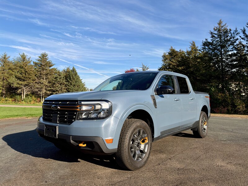 2024 Ford Maverick Lariat  Tremor - Photo 1 - Andover, MN 55304