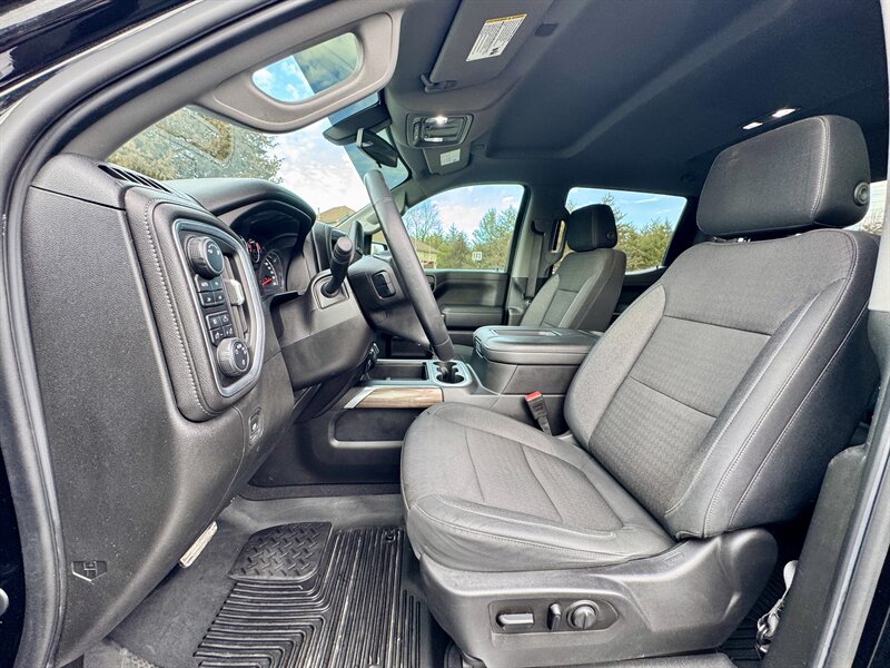 2019 Chevrolet Silverado 1500 LT Trail Boss - Photo 10 - Andover, MN 55304