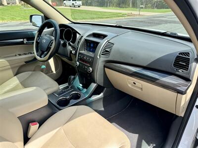 2011 Kia Sorento EX   - Photo 15 - Andover, MN 55304