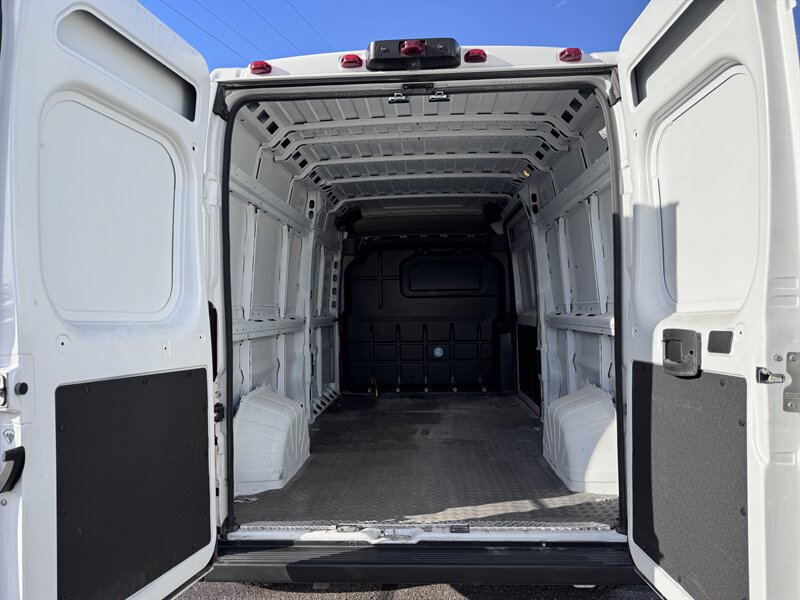 2023 RAM ProMaster 2500 159 WB - Photo 16 - Andover, MN 55304