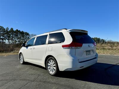 2011 Toyota Sienna XLE 7-Passenger   - Photo 3 - Andover, MN 55304