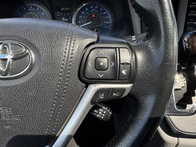 2018 Toyota Sienna XLE 7-Passenger   - Photo 20 - Andover, MN 55304