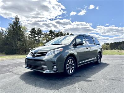 2018 Toyota Sienna XLE 7-Passenger Van