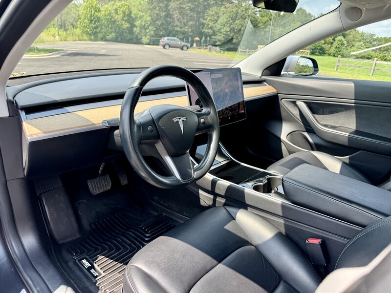 2018 Tesla Model 3 Long Range - Photo 10 - Andover, MN 55304