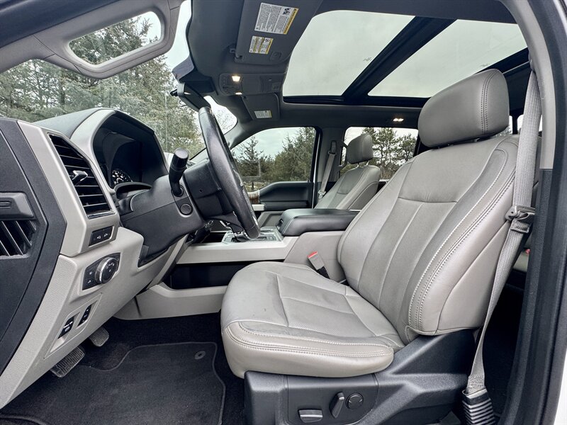 2019 Ford F-150 Lariat - Photo 13 - Andover, MN 55304