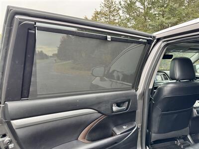 2018 Toyota Highlander XLE   - Photo 13 - Andover, MN 55304