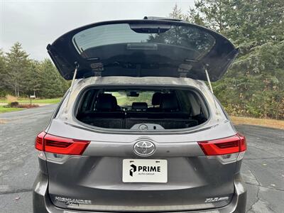 2018 Toyota Highlander XLE   - Photo 5 - Andover, MN 55304