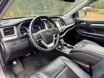 2018 Toyota Highlander XLE   - Photo 10 - Andover, MN 55304