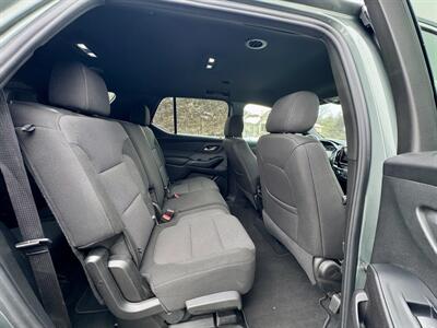 2023 Chevrolet Traverse LT Cloth   - Photo 12 - Andover, MN 55304