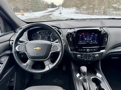 2023 Chevrolet Traverse LT Cloth   - Photo 16 - Andover, MN 55304
