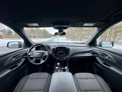 2023 Chevrolet Traverse LT Cloth   - Photo 15 - Andover, MN 55304