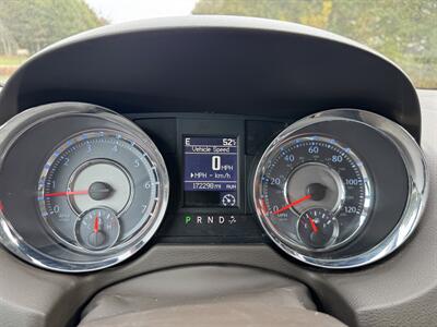 2013 Chrysler Town & Country Touring-L - Photo 29 - Andover, MN 55304