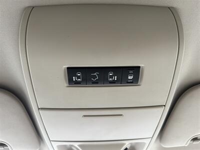 2013 Chrysler Town & Country Touring-L - Photo 28 - Andover, MN 55304