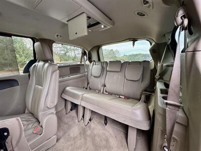 2013 Chrysler Town & Country Touring-L - Photo 12 - Andover, MN 55304