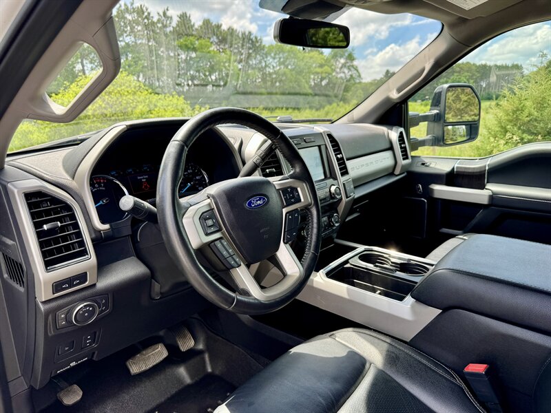 2021 Ford F-350 Super Duty Lariat - Photo 12 - Andover, MN 55304