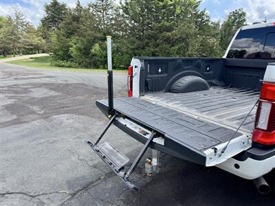 2021 Ford F-350 Super Duty Lariat - Photo 6 - Andover, MN 55304