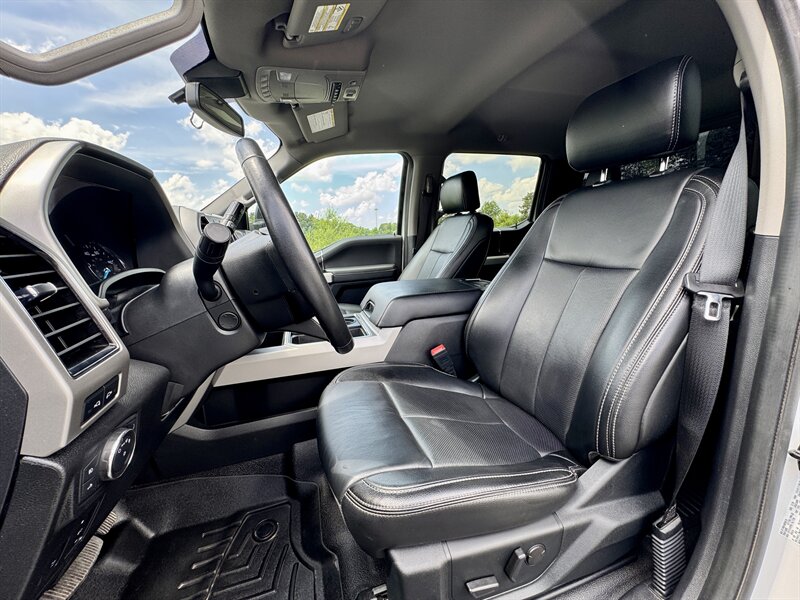 2021 Ford F-350 Super Duty Lariat - Photo 13 - Andover, MN 55304