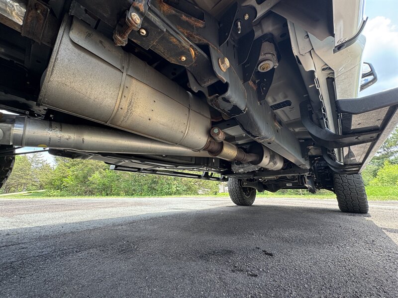 2021 Ford F-350 Super Duty Lariat - Photo 32 - Andover, MN 55304