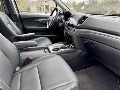 2021 Honda Ridgeline RTL-E   - Photo 16 - Andover, MN 55304