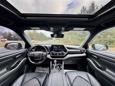 2021 Toyota Highlander XSE   - Photo 14 - Andover, MN 55304