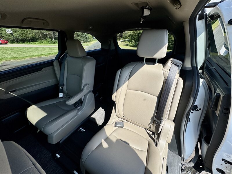 2023 Honda Odyssey EX-L - Photo 10 - Andover, MN 55304