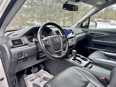 2019 Honda Ridgeline RTL-T   - Photo 11 - Andover, MN 55304