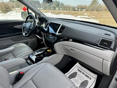 2020 Honda Ridgeline RTL-E   - Photo 15 - Andover, MN 55304