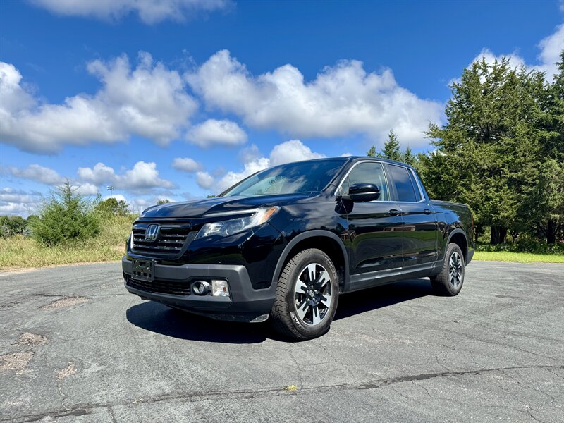 2020 Honda Ridgeline RTL - Photo 1 - Andover, MN 55304