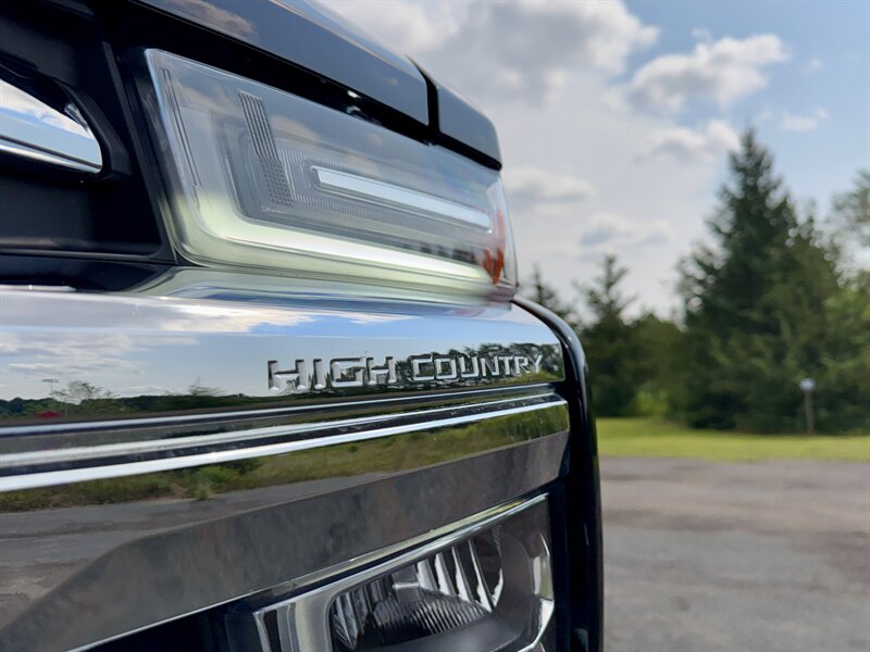 2022 Chevrolet Silverado 2500 High Country - Photo 10 - Andover, MN 55304