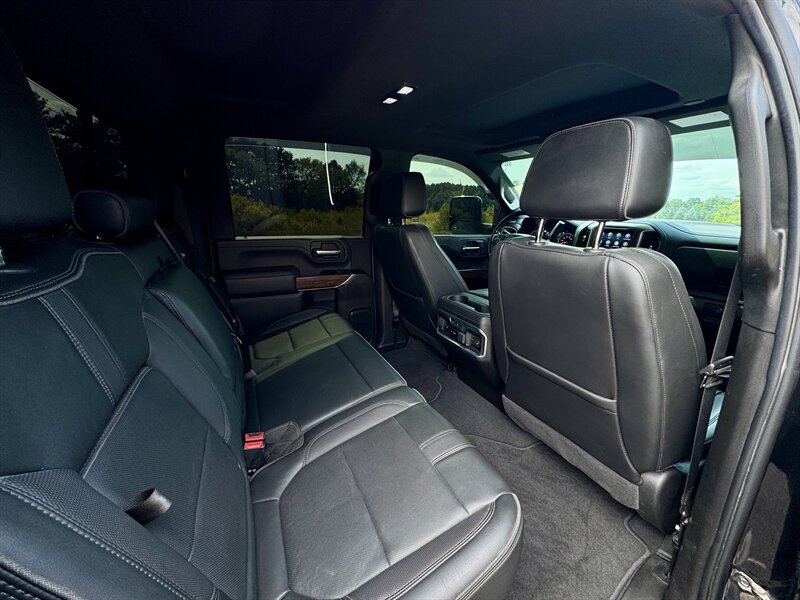 2022 Chevrolet Silverado 2500 High Country - Photo 16 - Andover, MN 55304