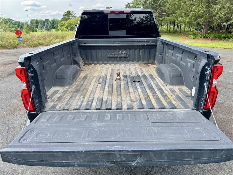 2022 Chevrolet Silverado 2500 High Country - Photo 5 - Andover, MN 55304