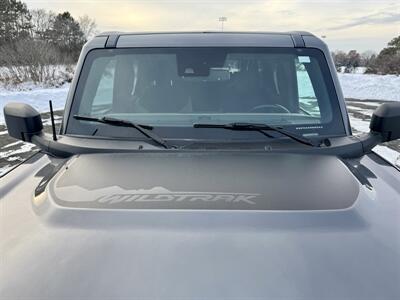2022 Ford Bronco Wildtrak Advanced - Photo 8 - Andover, MN 55304