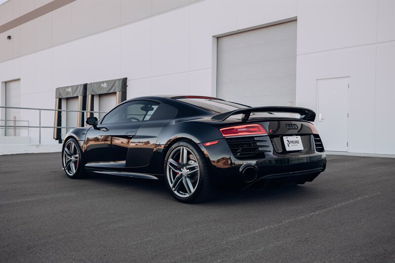 2015 Audi R8 5.2 quattro - Photo 3 - Andover, MN 55304