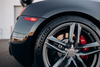 2015 Audi R8 5.2 quattro - Photo 8 - Andover, MN 55304