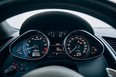 2015 Audi R8 5.2 quattro - Photo 23 - Andover, MN 55304