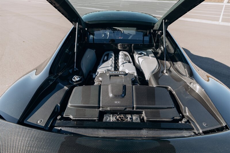 2015 Audi R8 5.2 quattro - Photo 27 - Andover, MN 55304