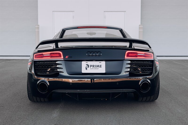 2015 Audi R8 5.2 quattro - Photo 4 - Andover, MN 55304