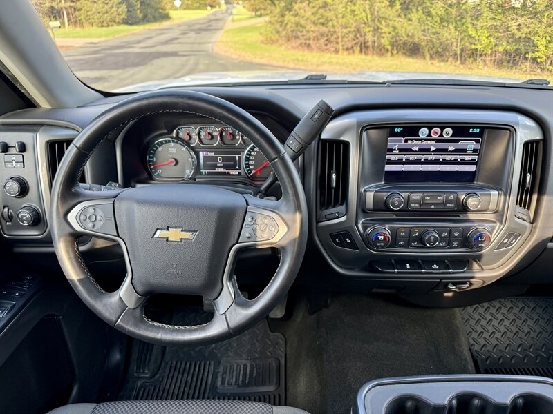 2015 Chevrolet Silverado 1500 LT - Photo 17 - Andover, MN 55304