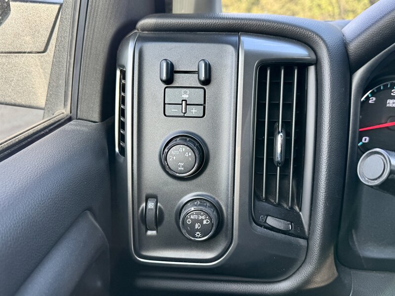 2015 Chevrolet Silverado 1500 LT - Photo 22 - Andover, MN 55304