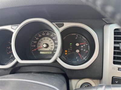 2004 Toyota 4Runner SR5 - Photo 20 - Andover, MN 55304