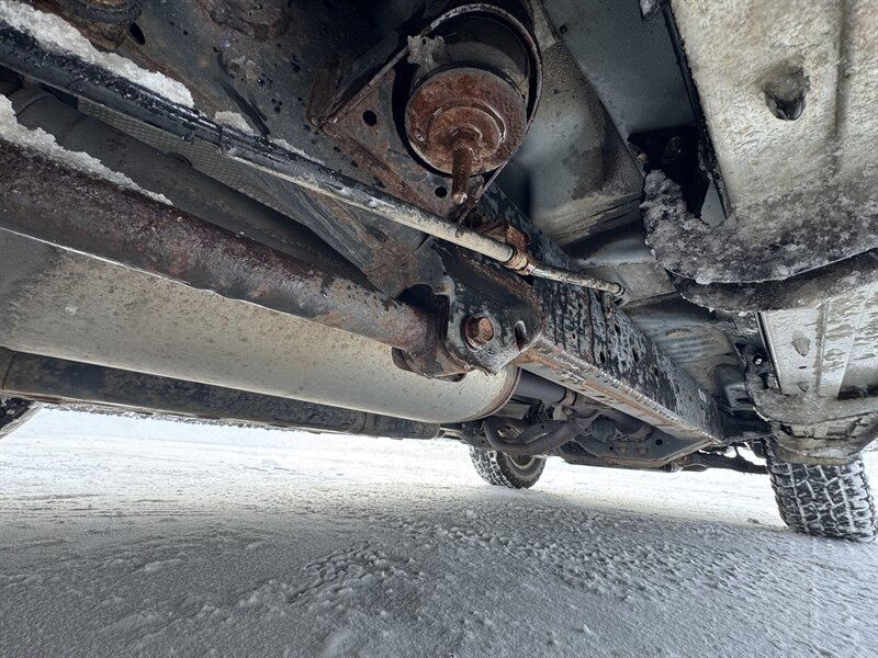 2004 Toyota 4Runner SR5 - Photo 26 - Andover, MN 55304