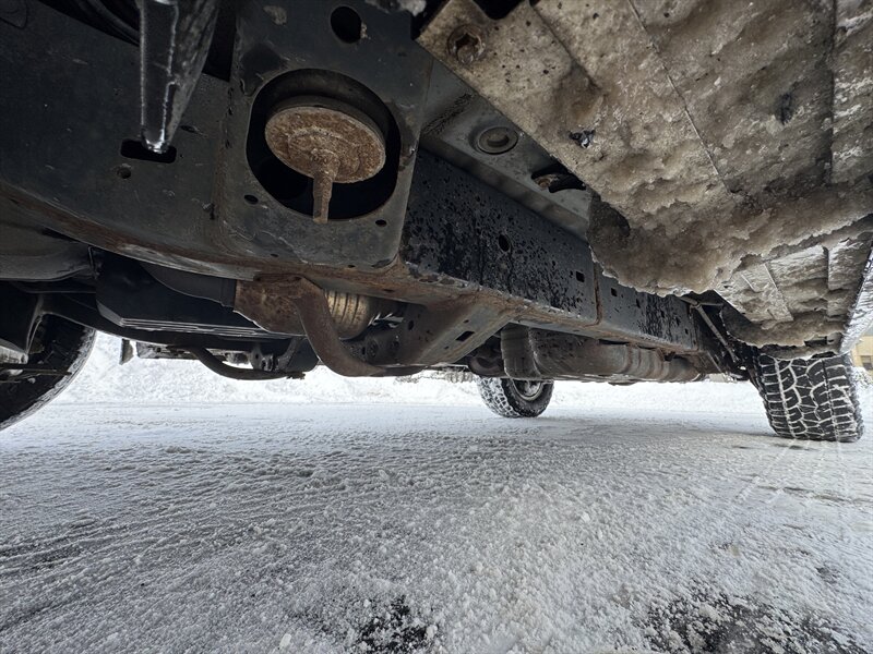 2004 Toyota 4Runner SR5 - Photo 24 - Andover, MN 55304